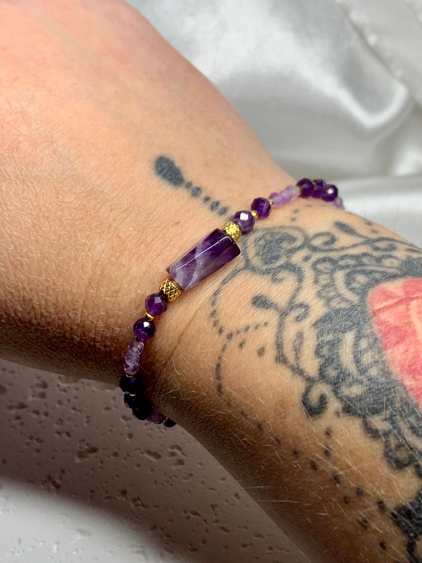 Lavender Amethyst Bracelet with Gold Accents – Handmade Crystal Jewelry for Calm & Elegance