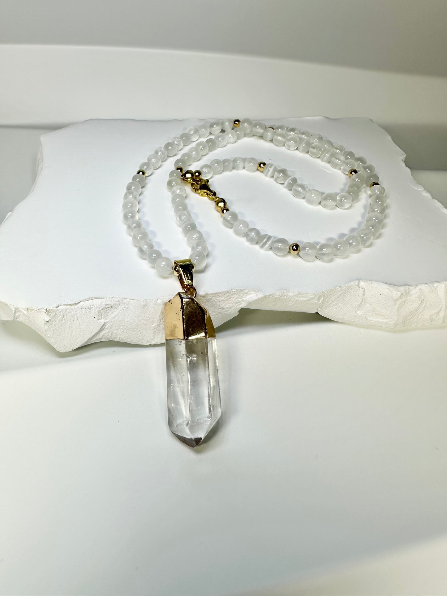 Selenite & Raw Crystal Quartz Necklace – Gold-Capped Pendant | Handmade Energy Amplifier for Clarity & Cleansing