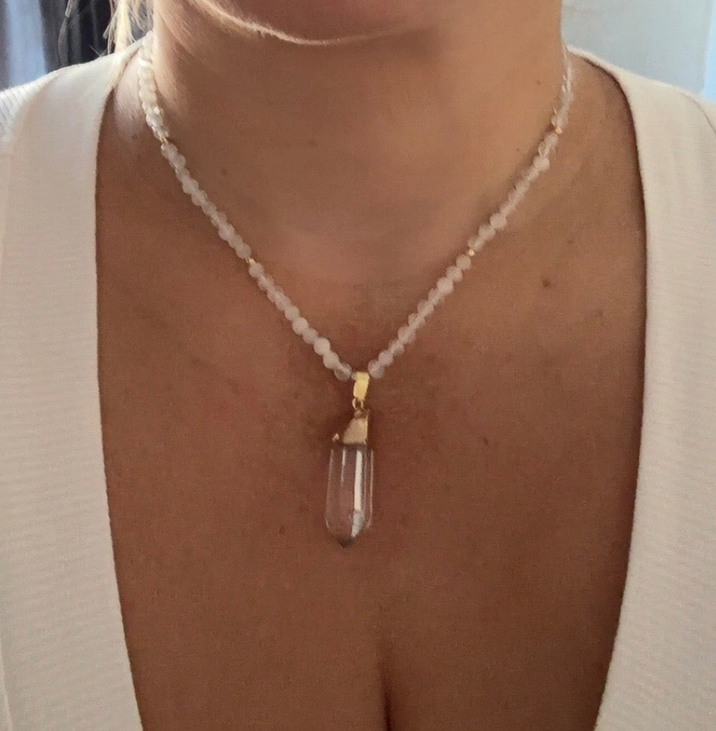 Selenite & Raw Crystal Quartz Necklace – Gold-Capped Pendant | Handmade Energy Amplifier for Clarity & Cleansing