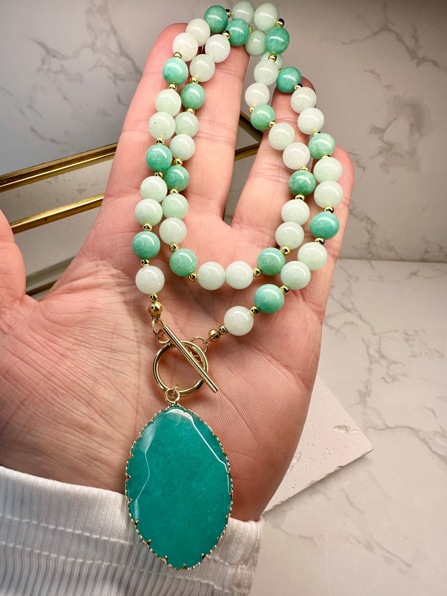 Blue Jade Beaded Necklace with 8mm Beads, Gold Toggle Clasp Horse‑Eye Blue Jade Pendant