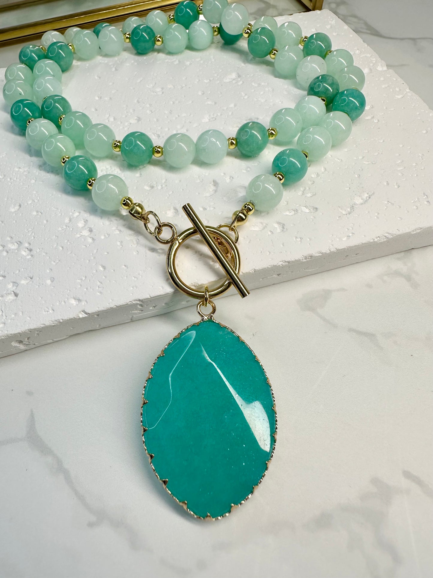 Blue Jade Beaded Necklace with 8mm Beads, Gold Toggle Clasp Horse‑Eye Blue Jade Pendant