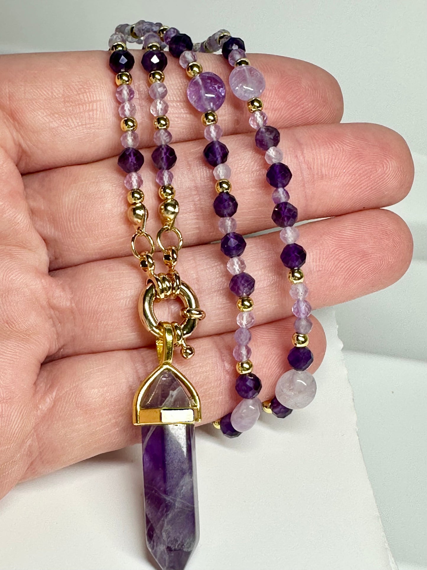 Amethyst Crystal Point Necklace – Calm, Intuition & Gold Elegance
