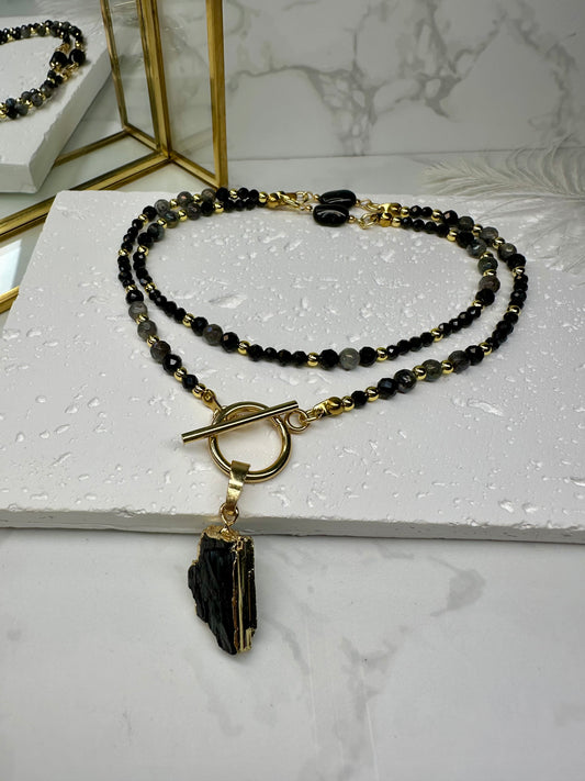 Black Tourmaline Pendant Necklace – Labradorite Beads & Gold Toggle Clasp –