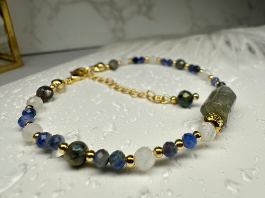 Labradorite,Moonstone, Sodalite, Intuitive and Clarity bracelet